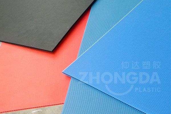 防靜電中空板的特點(diǎn)及優(yōu)勢(shì)是什么？